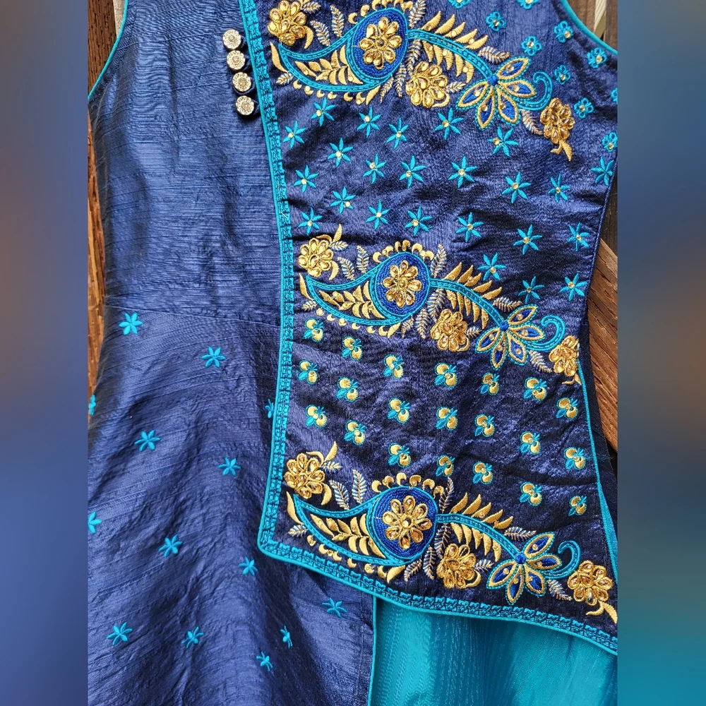 Elegant Dark Green Blue Ashwini Girls' Embroidery Salwar Suit - Size 34 (10-11)